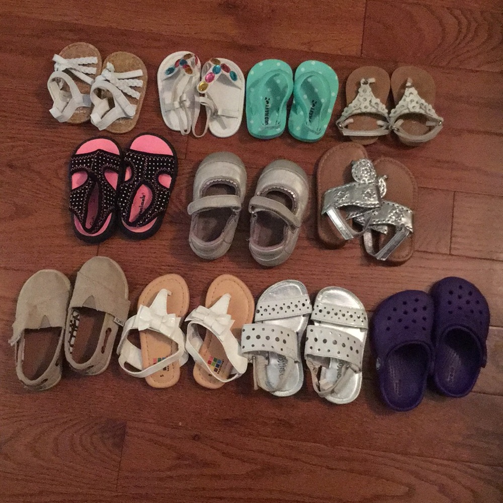 11 pair shoe lot